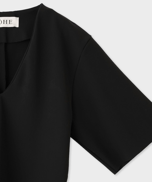ROPE'(ロペ)の「【ROHE(ローエ)】V-NECK SCUBA TOP|トップス(その他トップス・レディース・ブラック・F)」の5枚目の写真