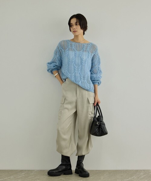 ADAM ET ROPE'（アダムエロペ）の「シアーモヘアケーブルプルオーバー（ニット/セーター・レディース・グレー/オフホワイト/サックス/ピンク系・F）」の9枚目の写真