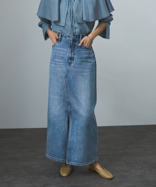 ADAM ET ROPE'(アダムエロペ)の「【WEB限定】リメイクライクデニムスリットスカート(デニムスカート・レディース・チャコール/ブルー系/サックス・M/S)」の8枚目の写真