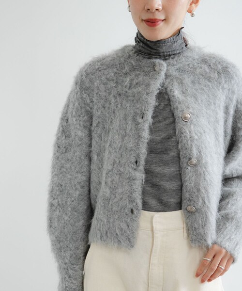 URBAN RESEARCH（アーバンリサーチ）の「カシミヤシルクタートルカットソー（Tシャツ/カットソー・レディース・BLACK/BORDER/BORDEAUX/OFF LAME・Free）」の17枚目の写真