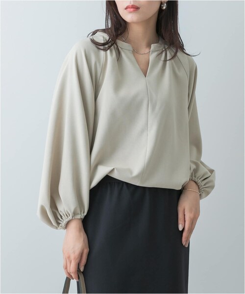 URBAN RESEARCH ROSSO（アーバンリサーチロッソ）の「F by ROSSO　イージーケアバルーンスリーブブラウス（シャツ/ブラウス・レディース・SAND BEIGE/GRAY/NAVY・FREE）」の17枚目の写真