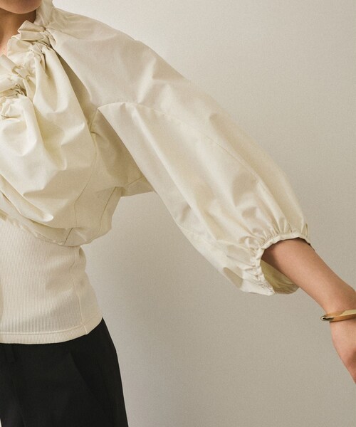 ADAM ET ROPE'(アダムエロペ)の「【サステナブル】ブラウスセットタンクトップ(シャツ/ブラウス・レディース・ブラック系/キナリ系・F)」の21枚目の写真