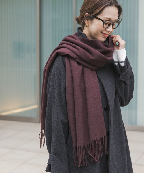 URBAN RESEARCH DOORS（アーバンリサーチドアーズ）の「しっとりカシミヤ混ストール（ストール/ショール・レディース・OFF WHITE/RED/BROWN・one）」の17枚目の写真
