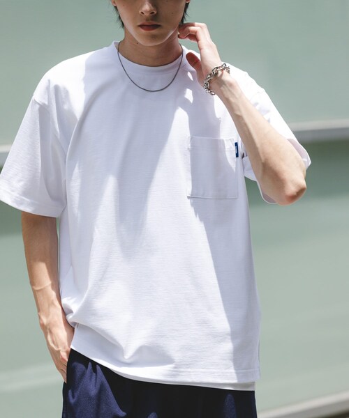SENSE OF PLACE by URBAN RESEARCH(センスオブプレイスバイアーバンリサーチ)の「『UR TECH ひやサラクール』リラックスポケットTシャツ(Tシャツ/カットソー・メンズ・WHITE/BLACK/BROWN/L.YELLOW・M/L)」の6枚目の写真