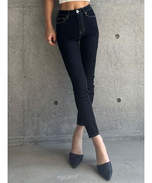 GYDA(ジェイダ)の「【TINY】ハイウエストワンウォッシュスキニーパンツ(デニムパンツ・レディース・ブラック・XS/S/M)」の1枚目の写真