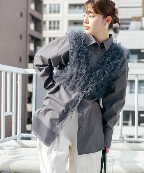 KBF（ケイビーエフ）の「シアーフリルSETシャツ（シャツ/ブラウス・レディース・BLUE×BLUE/PINK×GRAY/CCL×CCL・one）」の7枚目の写真