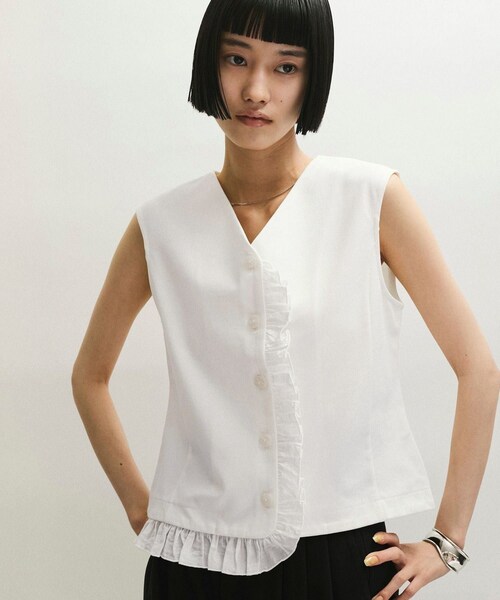 ADAM ET ROPE'(アダムエロペ)の「【WEB限定】・【定番】ラッフルコンビスリーブレストップス(Tシャツ/カットソー・レディース・ブラック/ブラック系/ホワイト・F)」の19枚目の写真