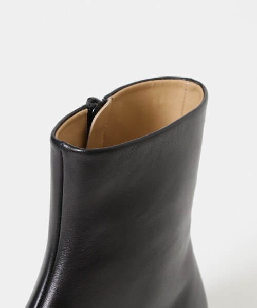 URBAN RESEARCH(アーバンリサーチ)の「MM6 P3628 ANKLE BOOT(ブーツ・レディース・T8013・36/37/38)」の6枚目の写真