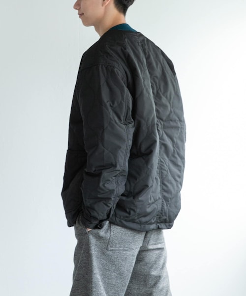 URBAN RESEARCH DOORS(アーバンリサーチドアーズ)の「FORK&SPOON リバーシブルノーカラーブルゾン(ブルゾン・メンズ・OLIVE/BLACK・4/5)」の6枚目の写真