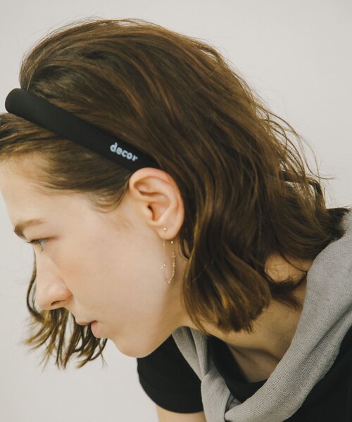 URBAN RESEARCH(アーバンリサーチ)の「decor『デコール』 SATIN HEADBAND(カチューシャ・レディース・BLACK/BROWN・-)」の5枚目の写真