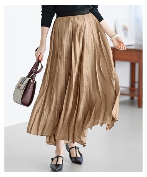 nissen（ニッセン）の「シャイニープリーツスカート【OtonaSMILE】（スカート・レディース・シルバーグレー/ベージュ/オフホワイト/黒/ピンク・M/L/LL/3L/4L/5L/6L）」の6枚目の写真