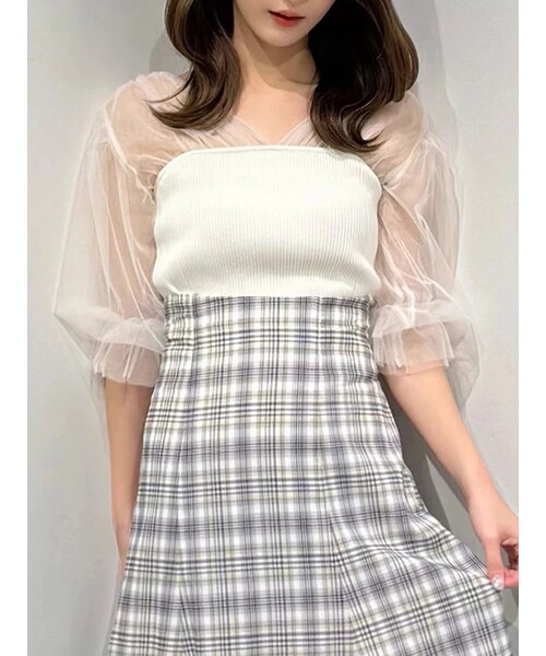 MERCURYDUO(マーキュリーデュオ)の「チュールギャザー使いニット(ニット/セーター・レディース・オフホワイト/ベビーピンク/ダークブラウン・F)」の2枚目の写真