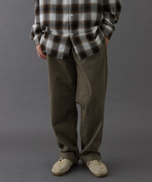 URBAN RESEARCH DOORS(アーバンリサーチドアーズ)の「FORK&SPOON イージーチノパンツ(チノパンツ・メンズ・BLACK/SAGE・4/5)」の14枚目の写真