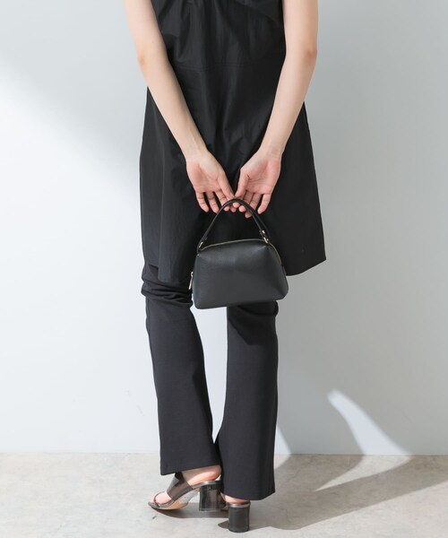 URBAN RESEARCH ROSSO（アーバンリサーチロッソ）の「『UR TECH ひやサラクール』F by ROSSO　スリットフレアパンツ（その他パンツ・レディース・BLACK/OFFWHITE/BROWN・36/38）」の14枚目の写真