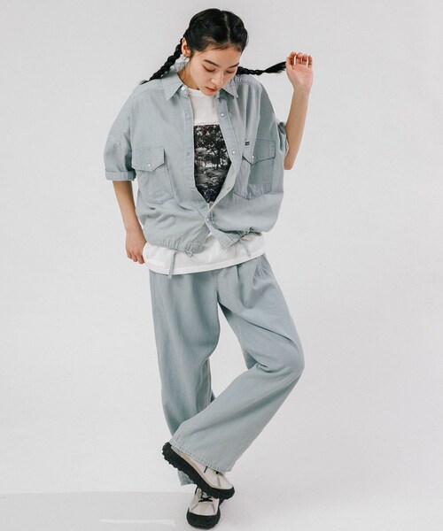 EKAL（エカル）の「フォトプリントショートスリーブTシャツ（Tシャツ/カットソー・レディース・ホワイト/ベージュ/グレー・One）」の11枚目の写真