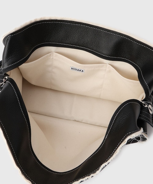 ADAM ET ROPE'（アダムエロペ）の「【HIDAKA/ヒダカ】BROKEN CLUB BAG（ショルダーバッグ・メンズ・ブラック・F）」の9枚目の写真