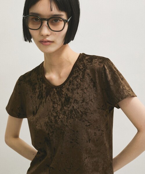 ADAM ET ROPE'（アダムエロペ）の「クラッシュベロアTシャツ（Tシャツ/カットソー・レディース・オフホワイト/ダークブラウン/モスグリーン/ブルー系/ピンク・F）」の13枚目の写真