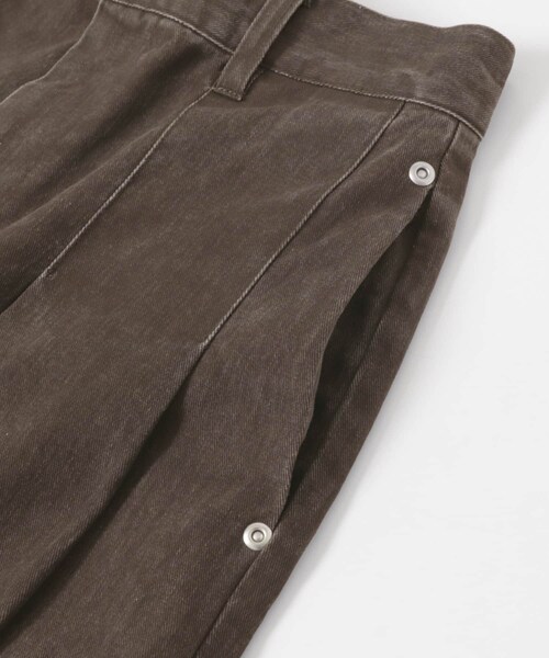 KBF（ケイビーエフ）の「ユーズドライクタックWIDEパンツ（その他パンツ・レディース・IVORY/CHARCOAL/BROWN・36/38）」の14枚目の写真