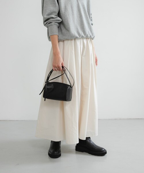 URBAN RESEARCH（アーバンリサーチ）の「ギャザーボリュームスカート（スカート・レディース・IVORY/BLACK・FREE）」の6枚目の写真