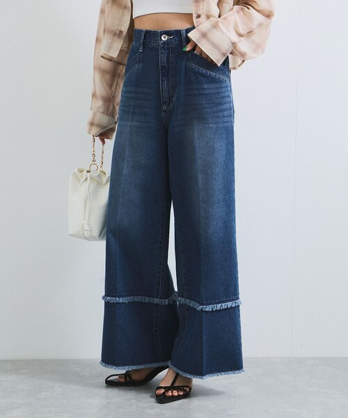 VIS（ビス）の「フリンジフレアデニム（デニムパンツ・レディース・ブルー系/サックス・M/S）」の16枚目の写真