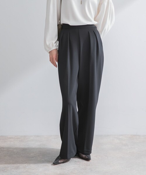 URBAN RESEARCH ROSSO（アーバンリサーチロッソ）の「ストレッチツイルタックストレートパンツ（その他パンツ・レディース・L.BEIGE/BLACK・36/38）」の10枚目の写真