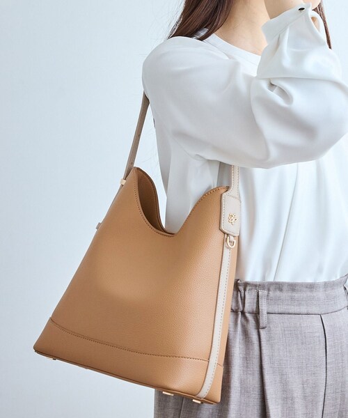ROPE' PICNIC(ロペピクニック)の「me fit BAG フィットワンショルダーミドルバッグ(ショルダーバッグ・レディース・ブラック/キナリ系/ライトグリーン/オレンジ系・F)」の18枚目の写真