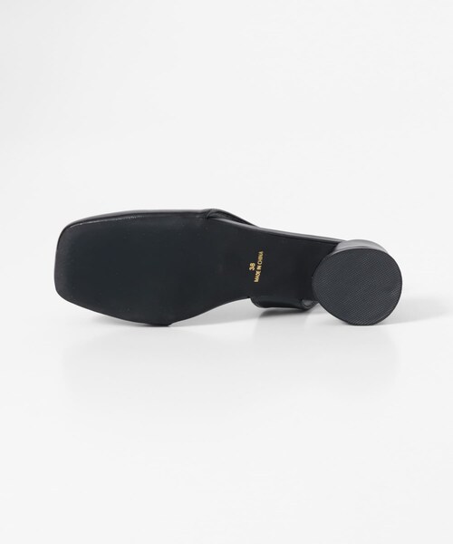 KBF（ケイビーエフ）の「スクエアトゥアシンメトリーパンプス（パンプス・レディース・CAMEL/BLACK・36/37/38）」の12枚目の写真