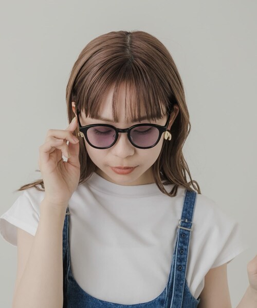 SMELLY（スメリー）の「ボスリントンサングラス（メガネ・レディース・M.BLK/BLK/Y.CLR/CLR・-）」の2枚目の写真