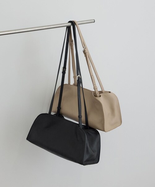 ADAM ET ROPE'(アダムエロペ)の「【W S(ドゥーブル)】ナチュラルレザーロングハンドルバッグ(ハンドバッグ・レディース・ブラック/ベージュ・F)」の8枚目の写真