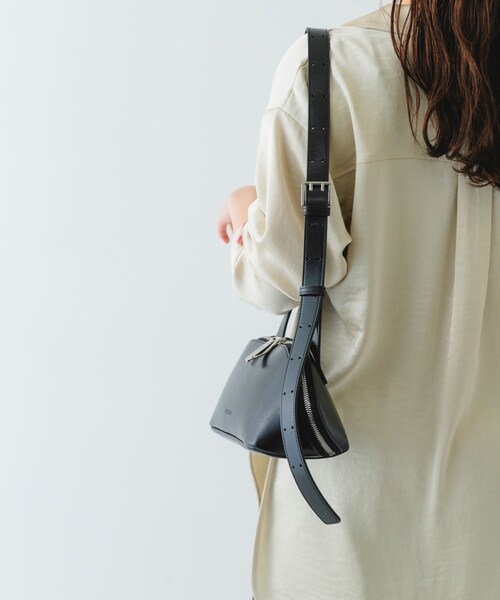 RODE SKO（ロデスコ）の「ADD CULUMN　FIGRE BODYBAG VINTAGE（ショルダーバッグ・レディース・BLACK/SAX/YEL・one）」の10枚目の写真