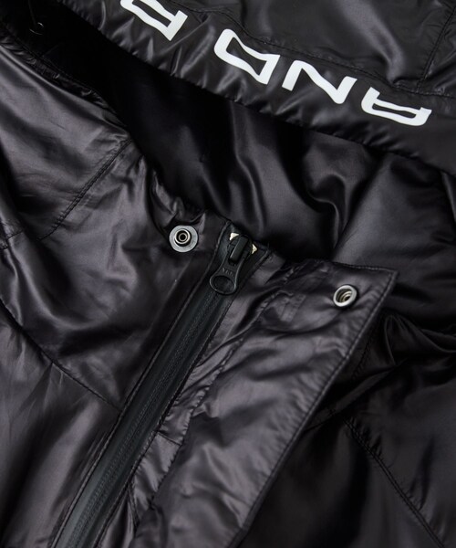 ROPE'（ロペ）の「【J'aDoRe限定】ロゴ入り中綿ベンチコート/撥水・ユニセックス（その他アウター・レディース・ブラック・M）」の14枚目の写真