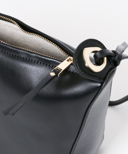 URBAN RESEARCH ROSSO（アーバンリサーチロッソ）の「LE VERNIS　Transformer Bag（その他雑貨・レディース・ベージュ/パイソン/ブラック・-）」の6枚目の写真