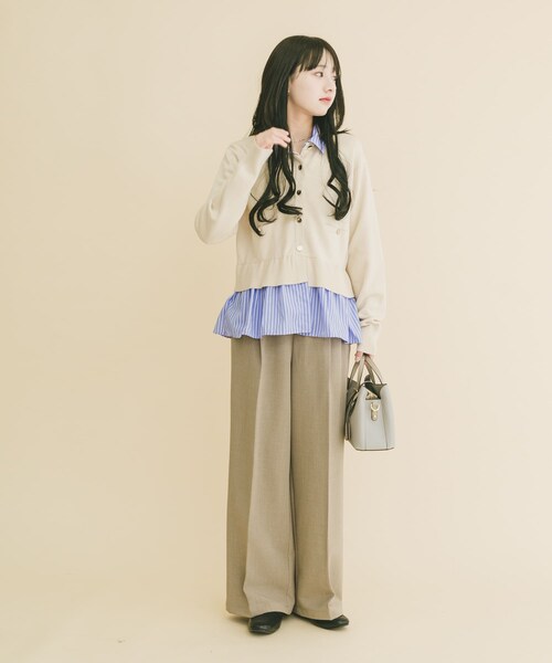 ITEMS URBANRESEARCH（アイテムズ アーバンリサーチ）の「シャツレイヤーニットカーディガン（ニット/セーター・レディース・OFF/NVY/GRY・Free）」の7枚目の写真