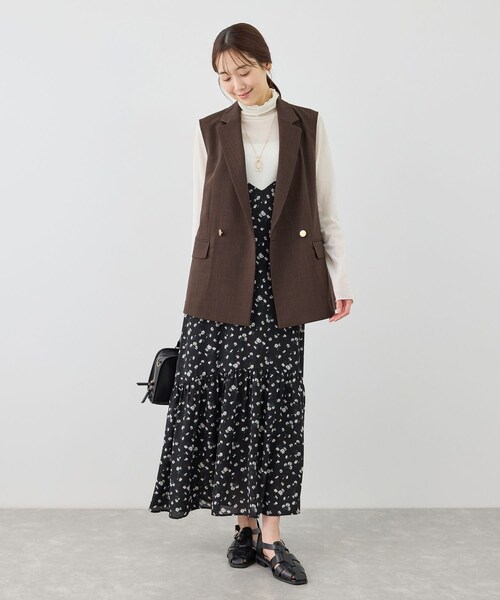 ROPE' PICNIC(ロペピクニック)の「カナパ スリーブレスジレ/セットアップ対応・UV・抗菌防臭・接触冷感(ベスト・レディース・グレー/ダークブラウン/ベージュ/ネイビー・F)」の17枚目の写真