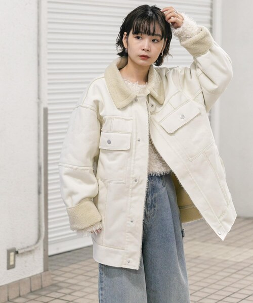 KBF(ケイビーエフ)の「オーバーサイズボアジャケット(テーラードジャケット・レディース・BROWN/IVORY/BLACK・one)」の8枚目の写真