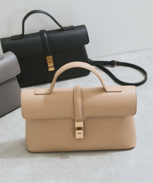 VIS(ビス)の「ひねり金具ワンハンドルミニショルダーバッグ/2WAY,WEB限定カラーあり(ショルダーバッグ・レディース・ブラック/ブラック系/グレー系/キャメル/ベージュ/ダークブラウン/ブルー系・F)」の9枚目の写真