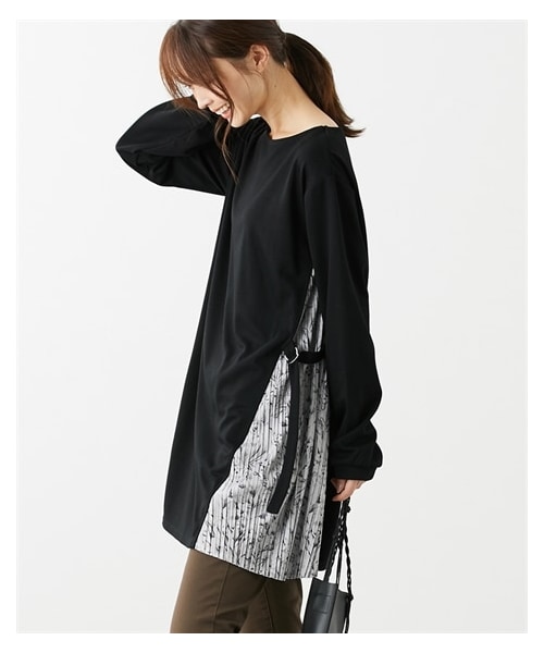 nissen（ニッセン）の「重ね着風カットソーチュニック（選べるデザイン）＜大きいサイズ有＞（チュニック・レディース・ベスト前後差(チャコール×グレー系)/ブラウン×ブラウン系:ベスト前後差/モカ:プリーツ/プリーツ(ネイビー)/チャコールグレー:サイドファスナー/モカ:サイドファスナー/カーキ:パーカー/チャコールグレー:パーカー/ベスト前後差(チャコール×オフホワイト)/ネイビー系:布帛切替パーカー/黒系:配色切替/プリーツプリント(モカ)/黒:プリーツプリント/チュール(ライトグレー)/ベスト(チャコール系)/ベスト(ネイビー系)/Vネックベスト(ダークグリーン)/コクーン(チャコールグレー)/ビスチェ(ネイビー系)/フリルシャツ(黒系)/コクーン(ブルーグリーン)/ボリューム袖(黒)・S/M/L/LL/3L）」の6枚目の写真