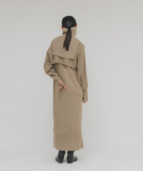 KBF（ケイビーエフ）の「ハーフZIPレイヤードニットワンピース（ワンピース・レディース・BEIGE/CHARCOAL・One）」の22枚目の写真
