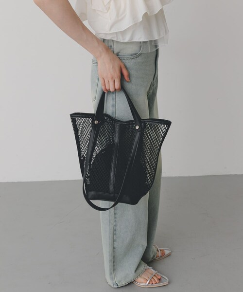 SENSE OF PLACE by URBAN RESEARCH（センスオブプレイスバイアーバンリサーチ）の「2WAYハンドルメッシュバッグ（トートバッグ・レディース・IVORY/BLACK・One）」の15枚目の写真