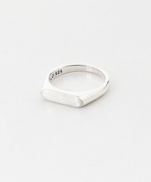 URBAN RESEARCH(アーバンリサーチ)の「XOLO SIGNET RING WITH HAIR LINE(リング・メンズ・SILVER・L)」の1枚目の写真