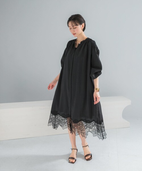 URBAN RESEARCH ROSSO（アーバンリサーチロッソ）の「レース切り替えガウンワンピース（ワンピース・レディース・OFF/BLACK・Free）」の16枚目の写真