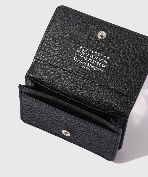 ADAM ET ROPE'（アダムエロペ）の「【Maison Margiela/メゾン マルジェラ】CARD HOLDER CLIP 2（カードケース・メンズ・ブラック・F）」の9枚目の写真