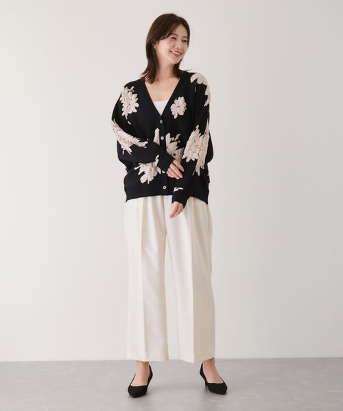 Jayro(ジャイロ)の「フラワージャガードドルマンニットカーディガン(カーディガン/ボレロ・レディース・ブラック/グレー/オフホワイト・F)」の11枚目の写真