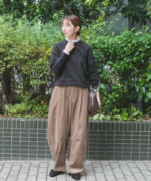 ITEMS URBANRESEARCH(アイテムズ アーバンリサーチ)の「フリルドッキングスウェット(スウェット・レディース・杢GRY/BLK・FREE)」の6枚目の写真