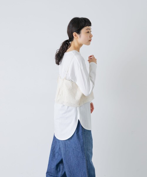 かぐれ(カグレ)の「カッティング刺繍キャミソール(キャミソール・レディース・IVORY・Free)」の5枚目の写真