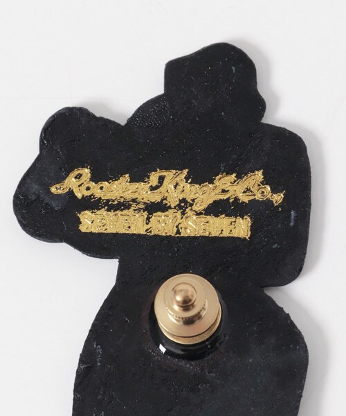 URBAN RESEARCH（アーバンリサーチ）の「SEVEN BY SEVEN　LEATHER CARVING PINS G（ブローチ/コサージュ・メンズ・010 BLACK/040 BEIGE・Free）」の7枚目の写真