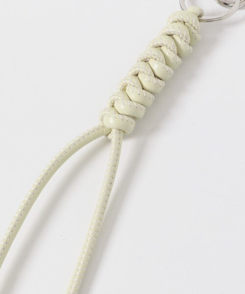 URBAN RESEARCH（アーバンリサーチ）の「ITTI　CRISTY SNAKEKNOT CHARM（キーホルダー・レディース・BLACK/IVORY・-）」の5枚目の写真