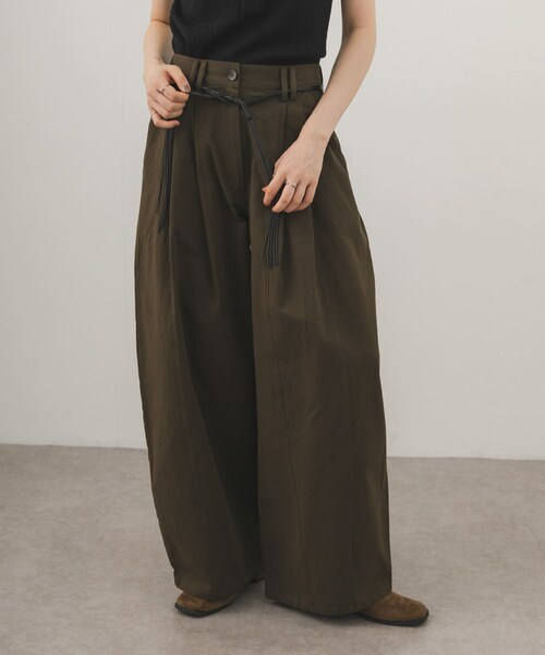 KBF（ケイビーエフ）の「ベルトSETオーバルパンツ（その他パンツ・レディース・NAVY/BROWN/BEIGE・36/38）」の5枚目の写真