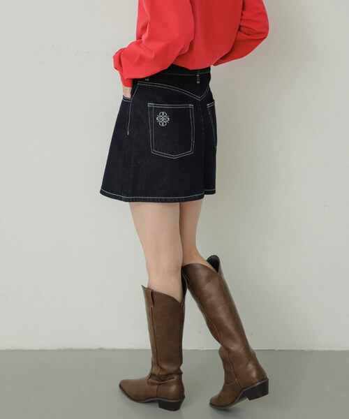 SENSE OF PLACE by URBAN RESEARCH(センスオブプレイスバイアーバンリサーチ)の「シシュウデニムミニスカート(デニムスカート・レディース・ONE WASH/L.INDIGO・S/M)」の6枚目の写真