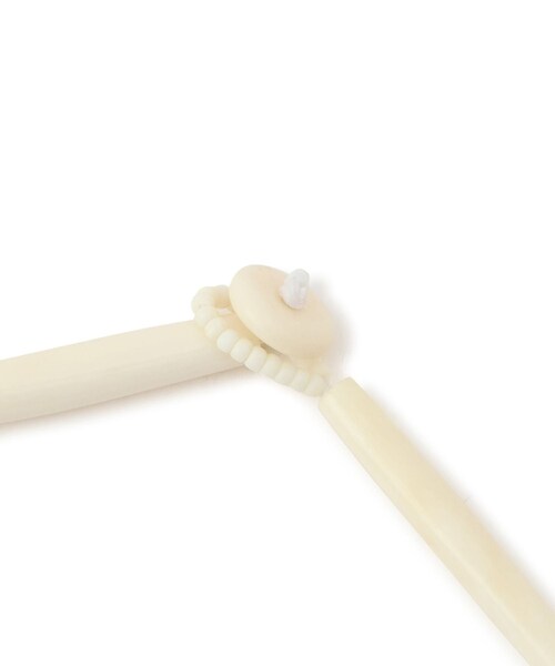 ADAM ET ROPE'(アダムエロペ)の「【J'aDoRe・一部店舗限定】【Raponesa General Store(レポネサジェネラルストア)】BONE COLLECTION(ネックレス・レディース・オフホワイト・F)」の6枚目の写真
